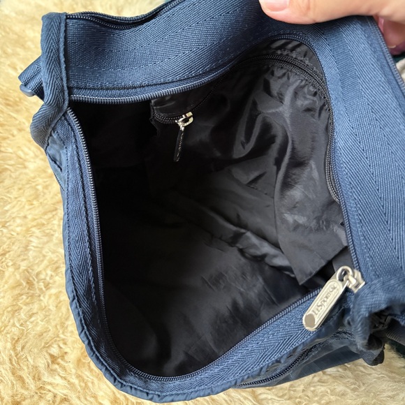LeSportsac Deluxe Everyday Bag Navy - Picture 9 of 9